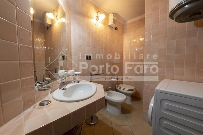Villa 23 Baia Faro - Trilocale Mansardato Con Ampia Terrazza Vista Mare Palau